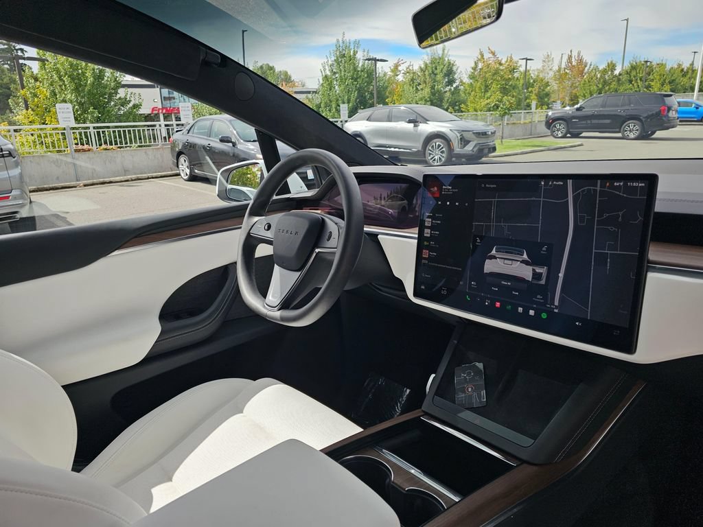 Used 2024 Tesla Model X AWD/4WD image 10