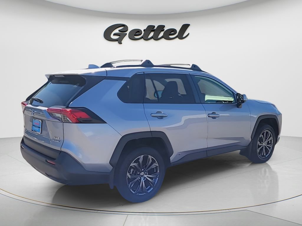 Certified 2023 Toyota RAV4 XLE Premium image 5