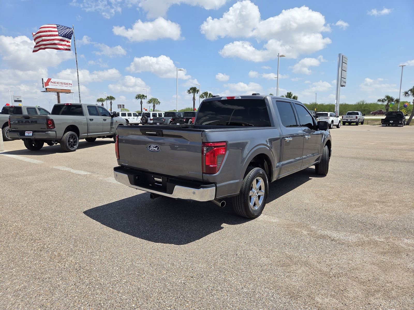 Used 2024 Ford F150 XLT w/ Mobile Office Package RWD image 7