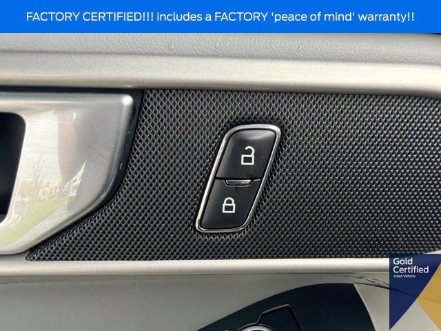Used 2023 Ford Explorer XLT w/ Equipment Group 202A AWD/4WD image 29