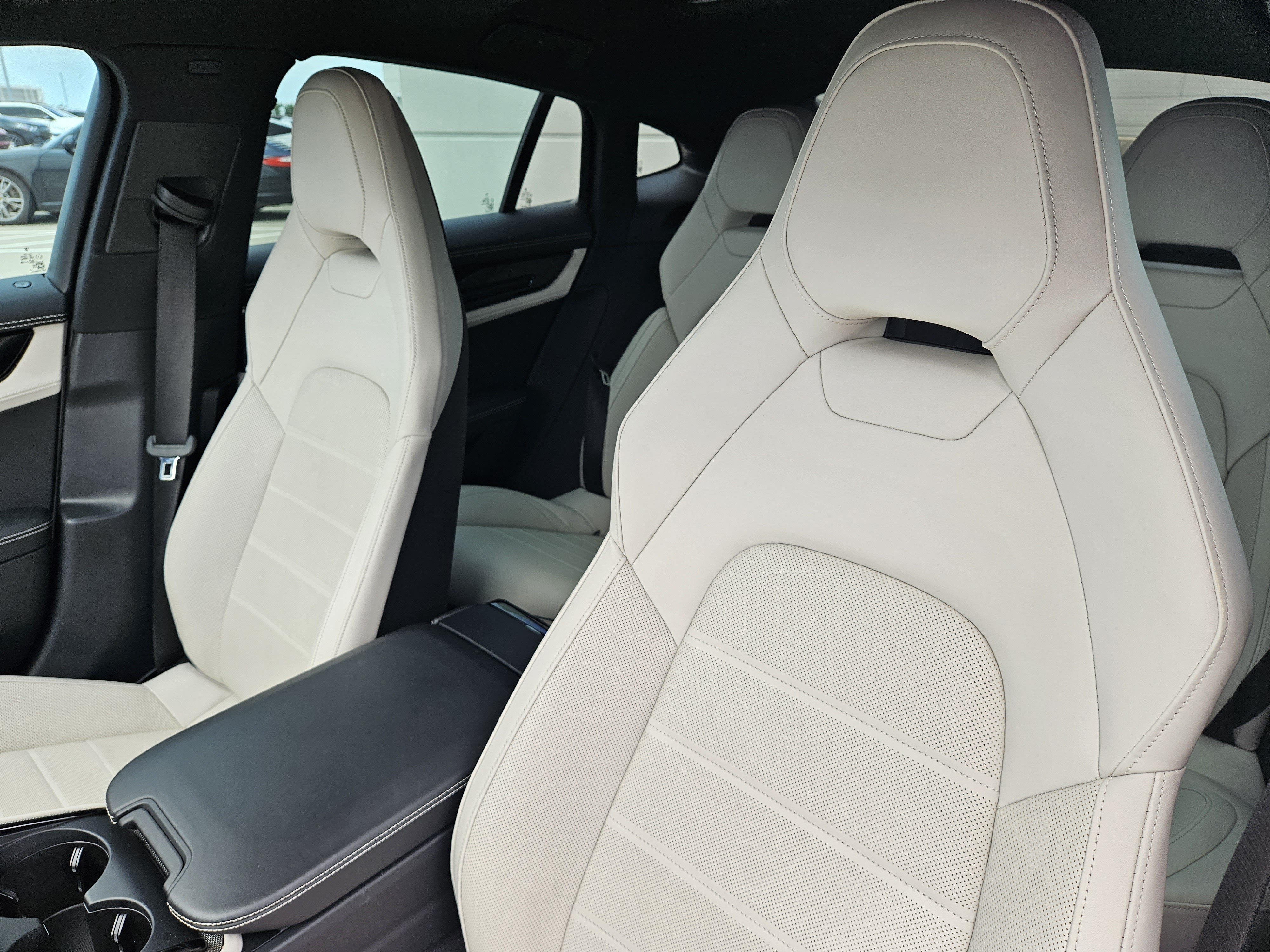 Certified 2024 Porsche Panamera 4 AWD/4WD image 6