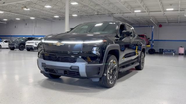 New 2026 Chevrolet Silverado EV LT AWD/4WD image 23