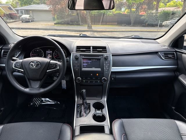 Used 2017 Toyota Camry SE FWD image 12