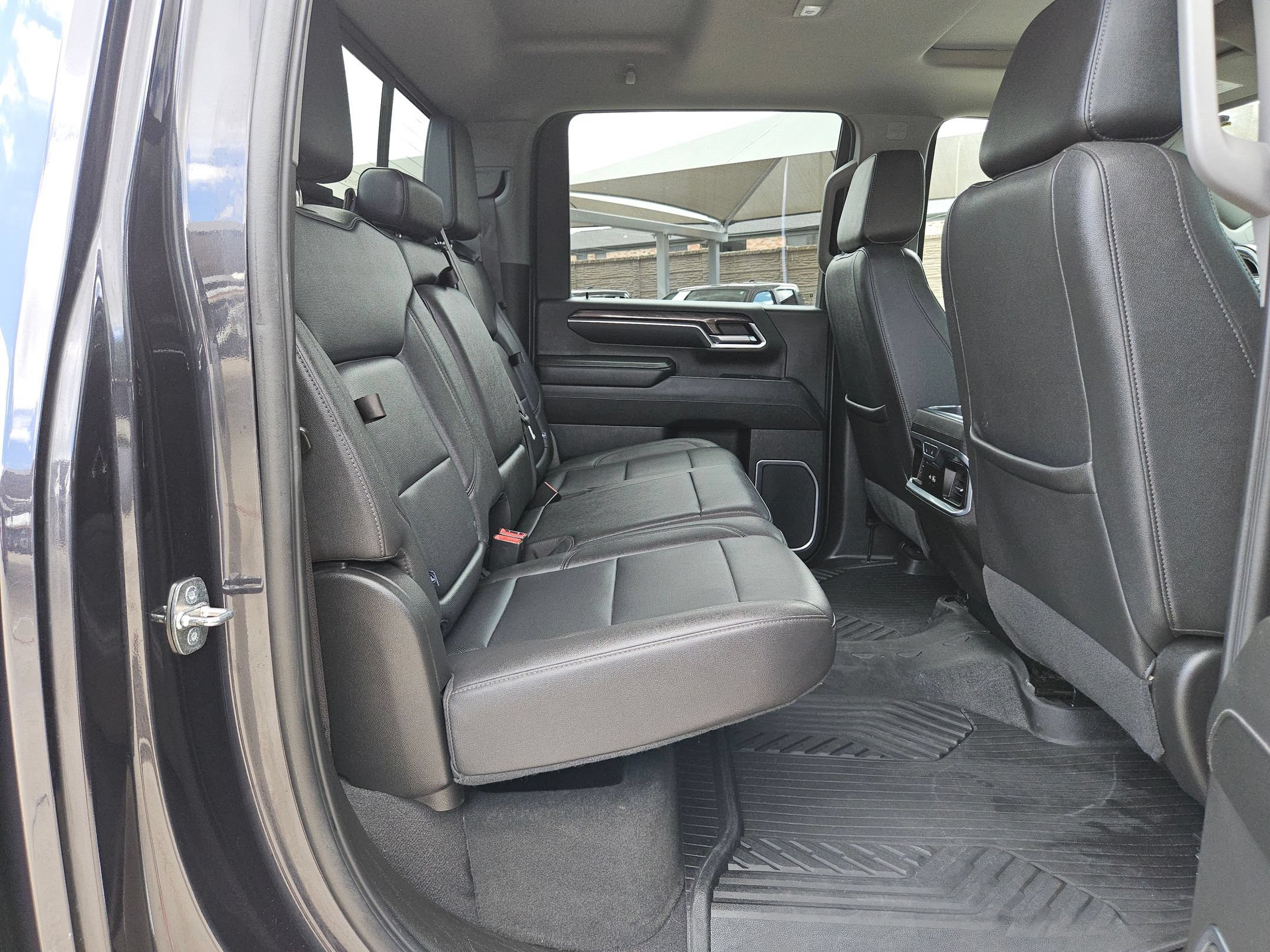 Used 2024 Chevrolet Silverado 2500 LTZ w/ LTZ Plus Package AWD/4WD image 25