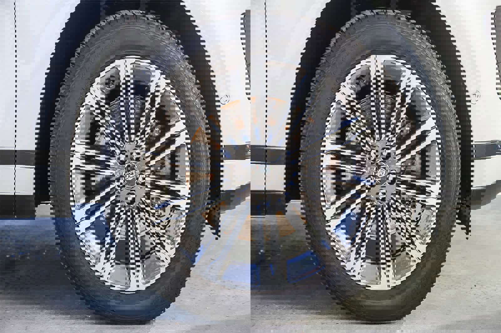 Certified 2025 Land Rover Range Rover Evoque S image 9