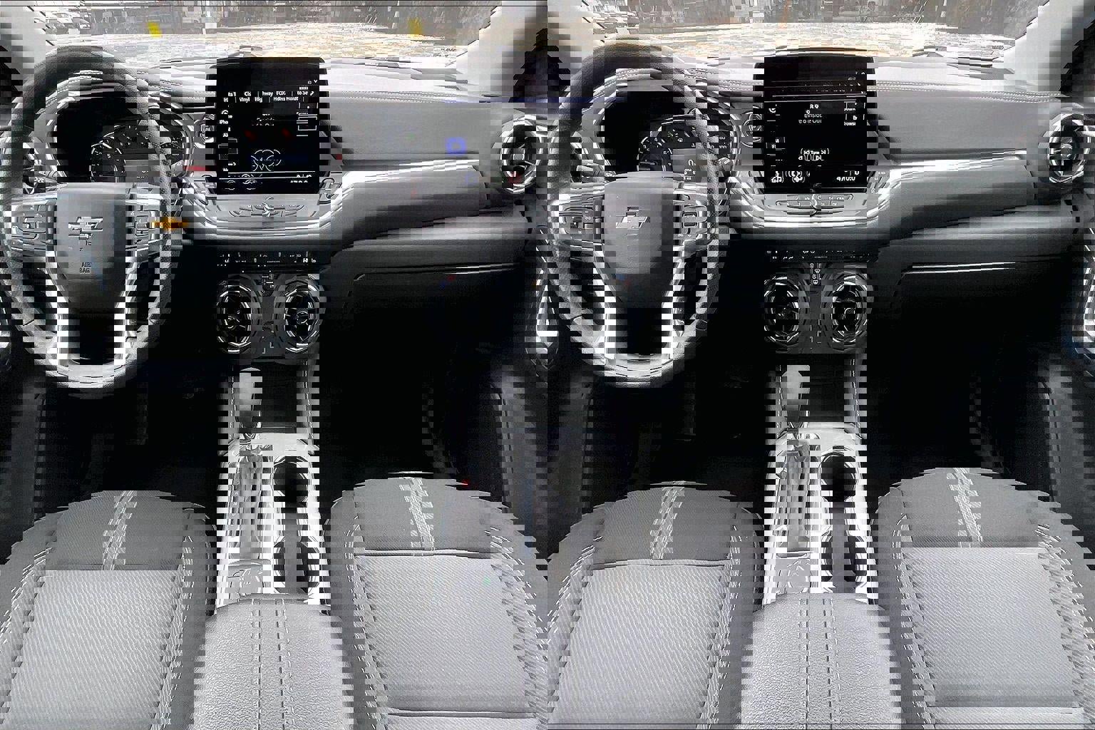 Used 2025 Chevrolet Blazer LT image 15