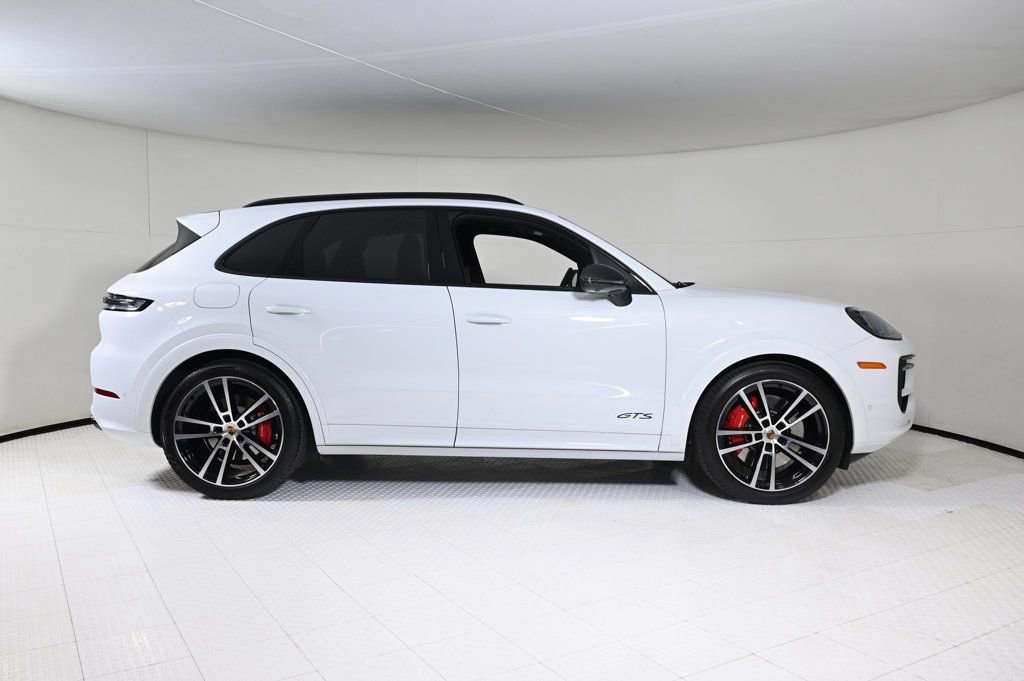 Certified 2025 Porsche Cayenne GTS image 8