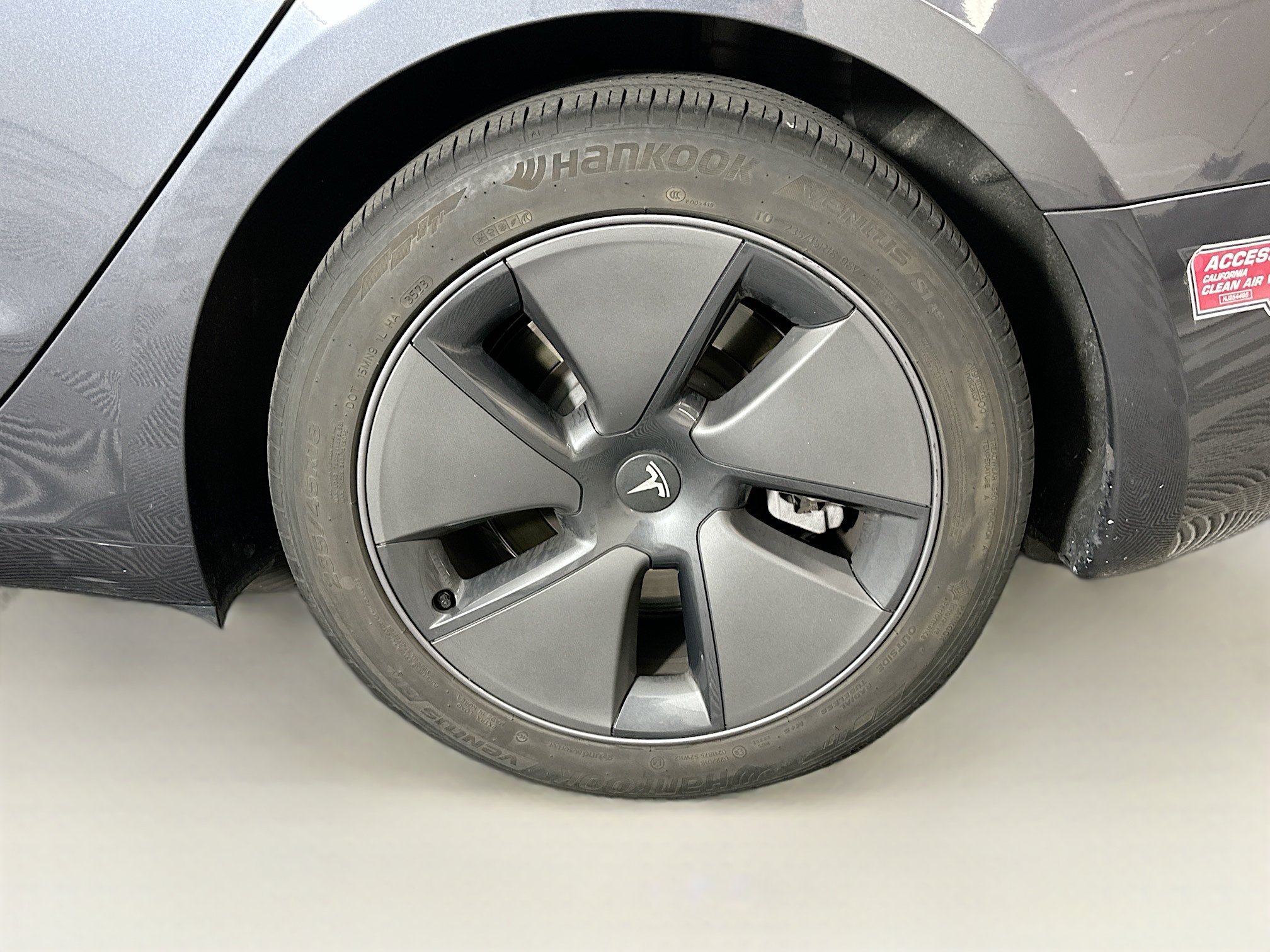 Used 2023 Tesla Model 3 Standard Range RWD image 11