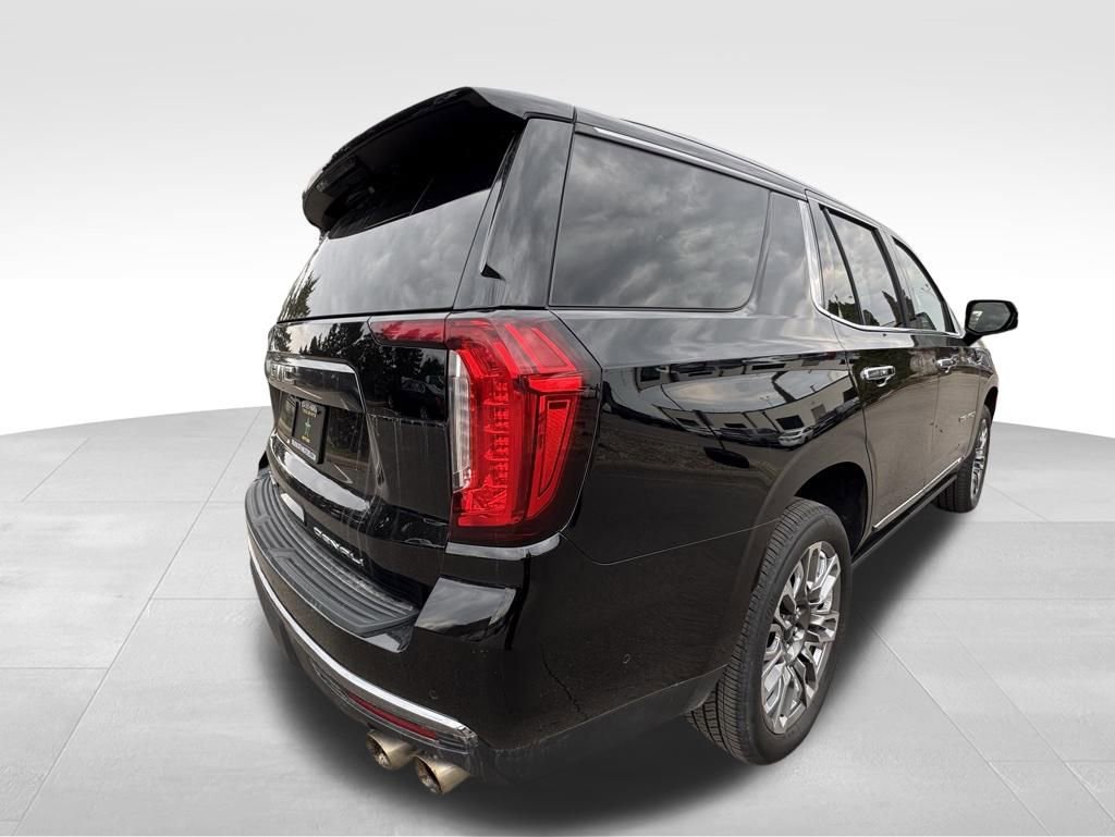Used 2023 GMC Yukon Denali Ultimate AWD/4WD image 7