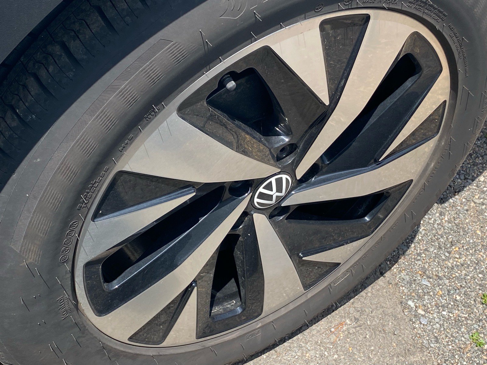 Certified 2024 Volkswagen ID.4 2WD image 18