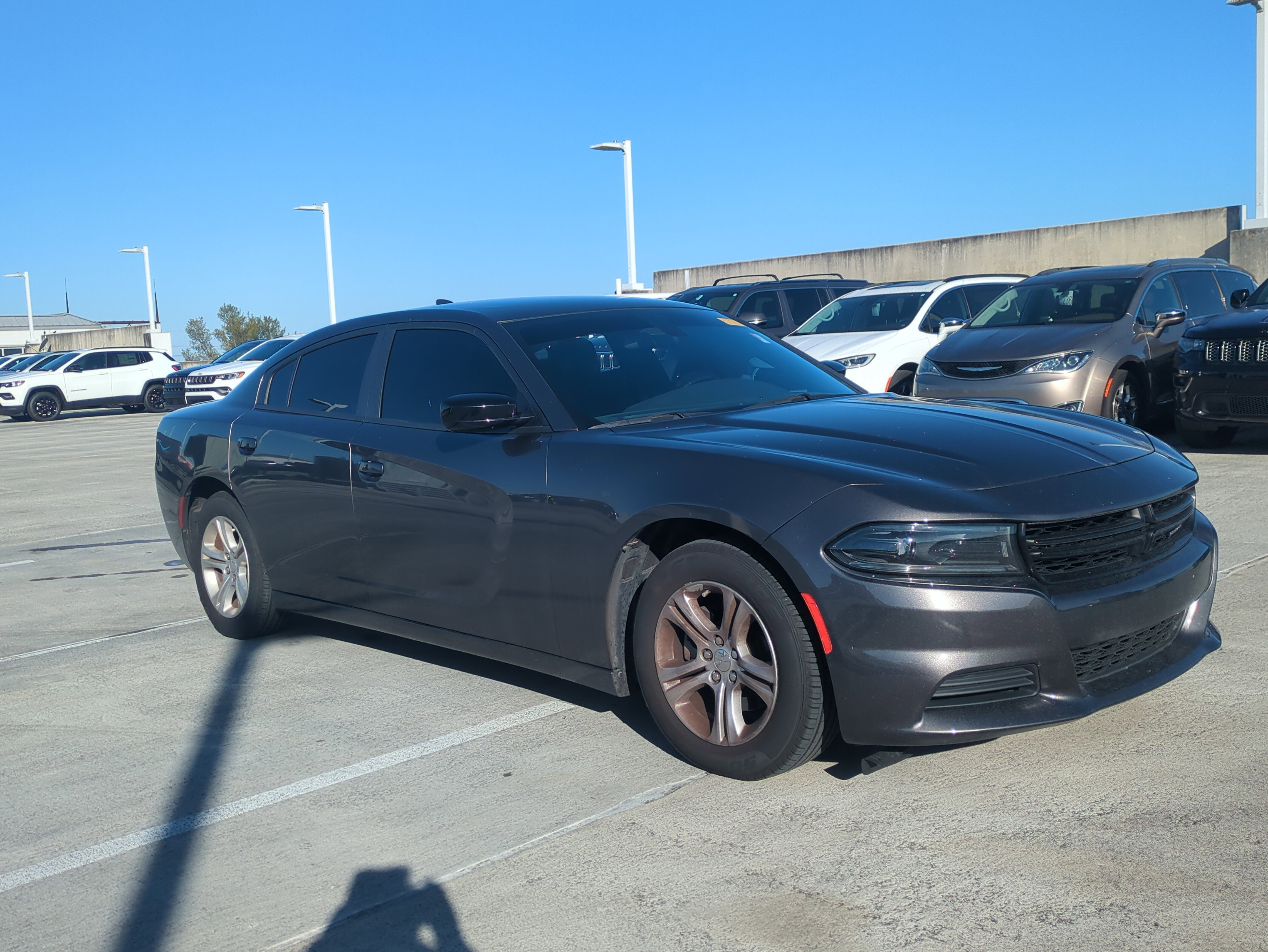 Used 2023 Dodge Charger SXT image 2