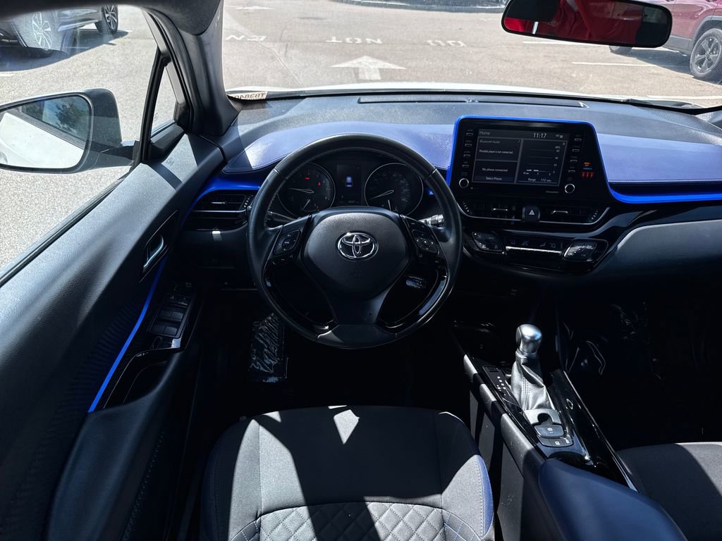 Used 2020 Toyota C-HR XLE FWD image 12
