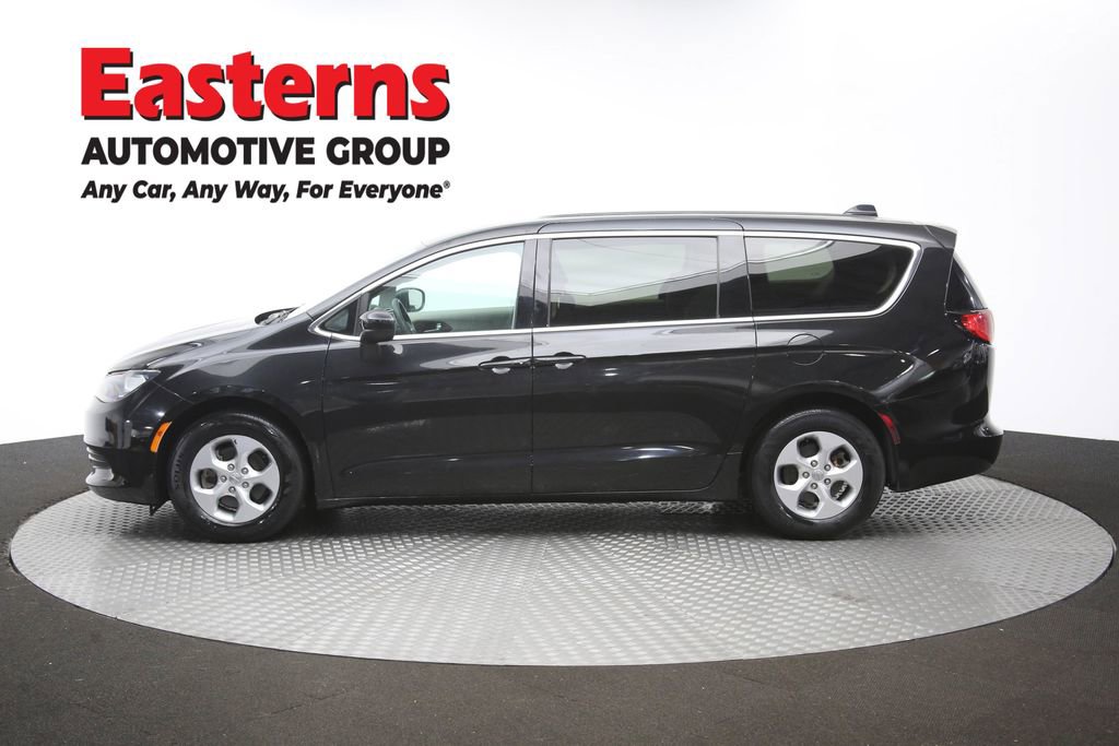 Used 2017 Chrysler Pacifica LX w/ Tire & Wheel Group FWD image 58