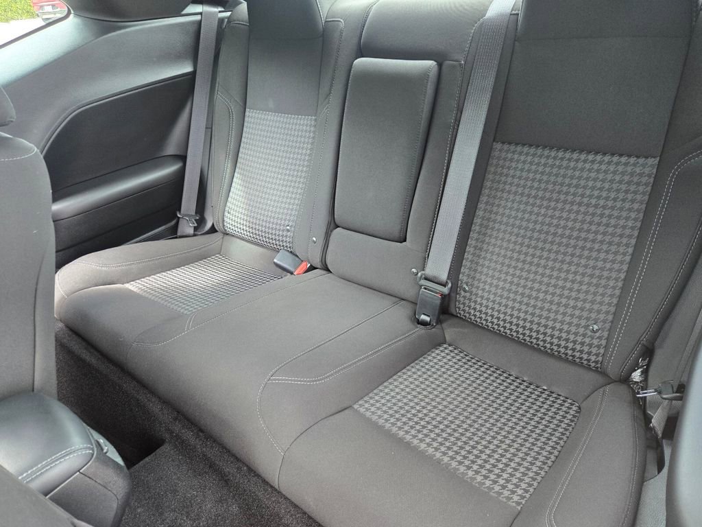 Used 2021 Dodge Challenger SXT image 11