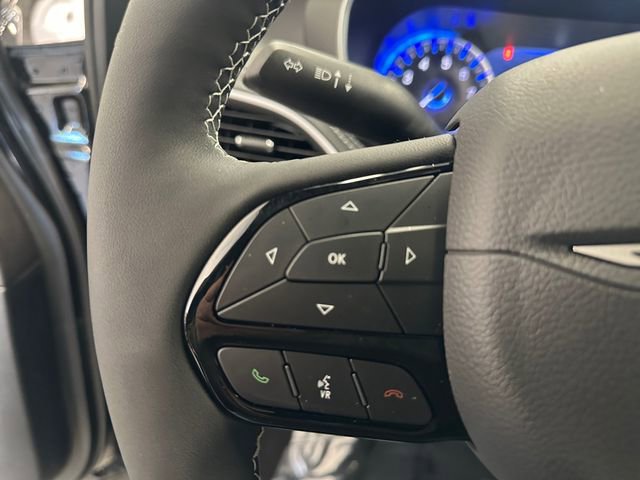 New 2027 Chrysler Pacifica Limited FWD image 31