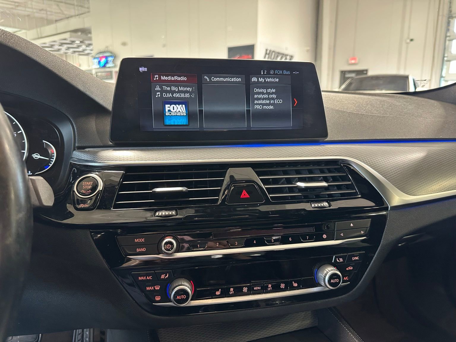 Used 2018 BMW 530i w/ M Sport Package RWD image 25