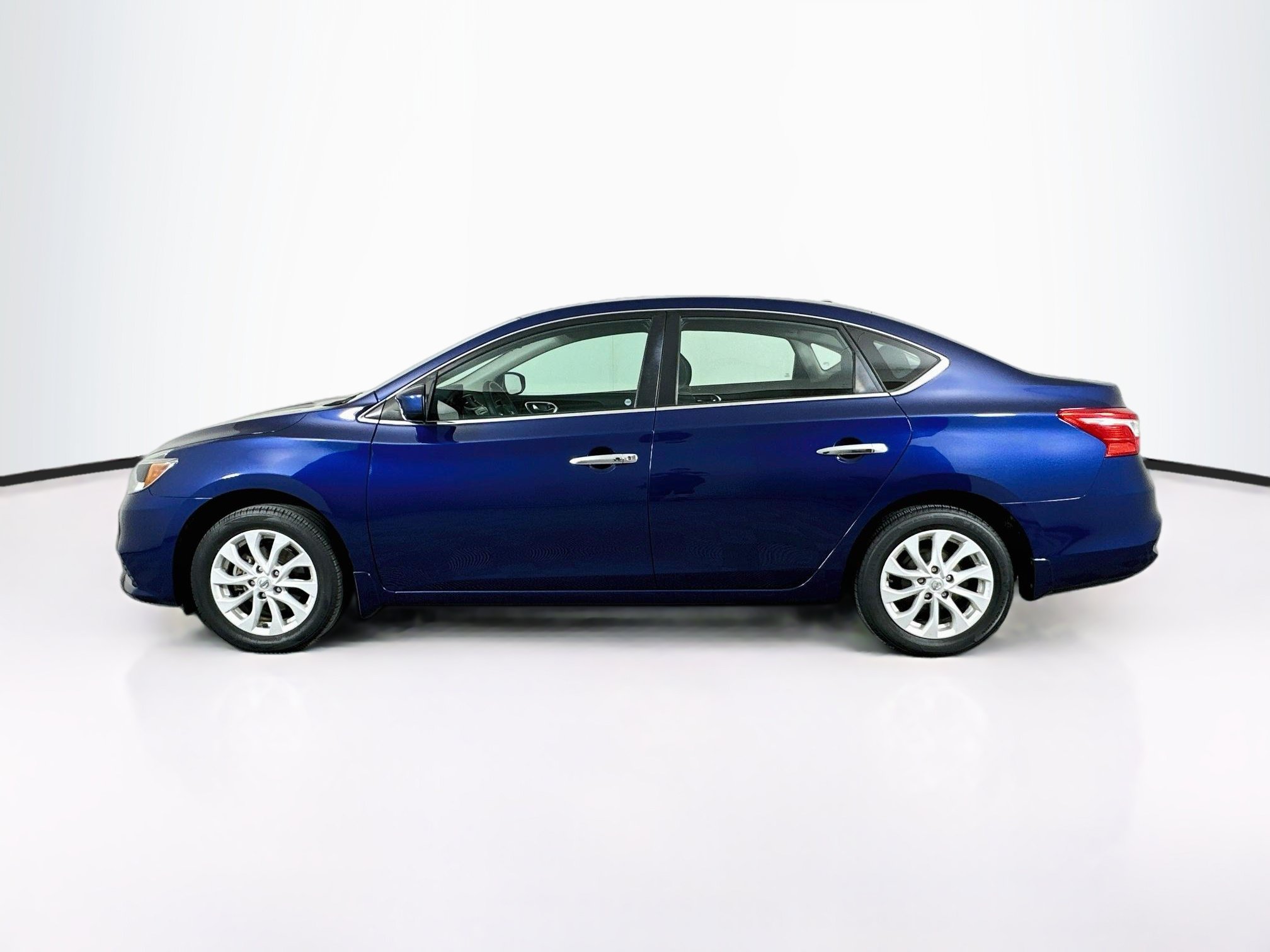 Used 2018 Nissan Sentra SV FWD image 4