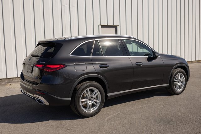 Certified 2025 Mercedes-Benz GLC 300 4MATIC image 9