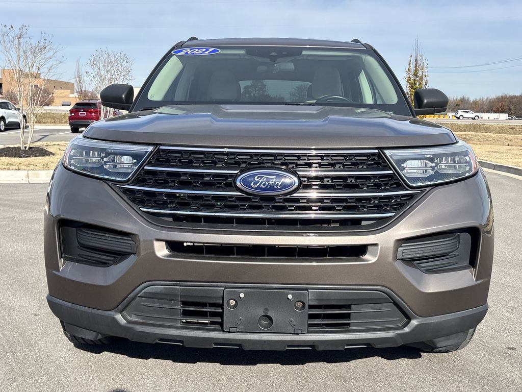 Used 2021 Ford Explorer XLT image 8