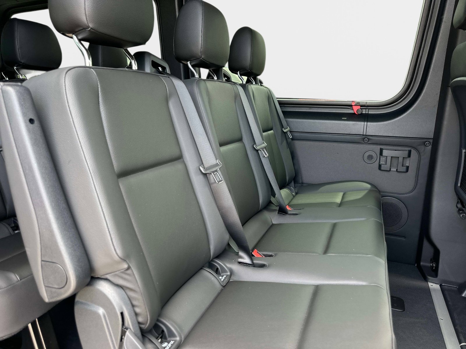 New 2025 Mercedes-Benz Sprinter 2500 image 10