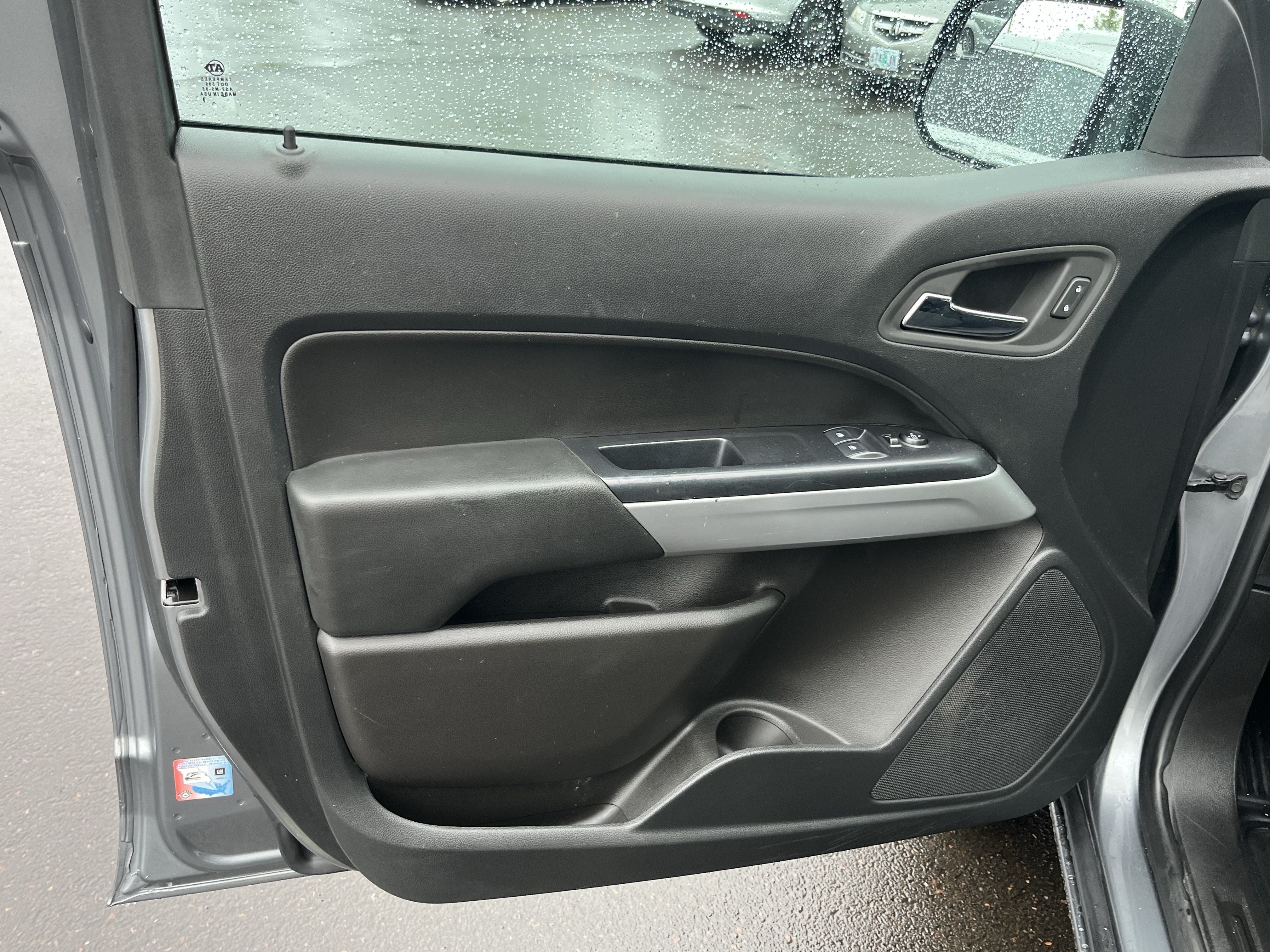 Used 2022 Chevrolet Colorado LT w/ Fleet Safety Package RWD image 15