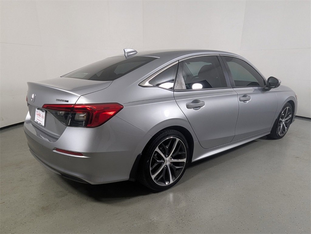 Used 2023 Honda Civic Touring image 7