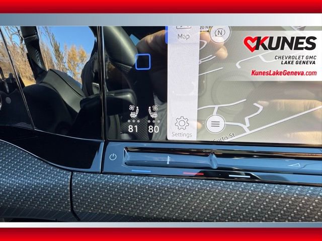 Used 2024 Volkswagen Golf R image 33