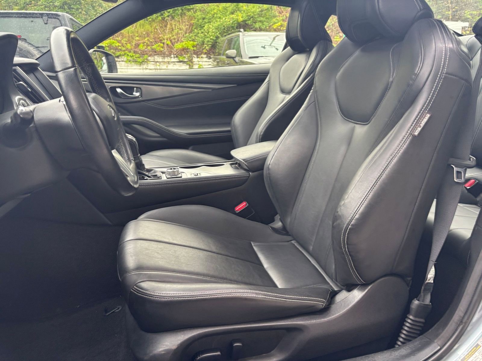 Used 2018 INFINITI Q60 3.0t Luxe AWD/4WD image 38