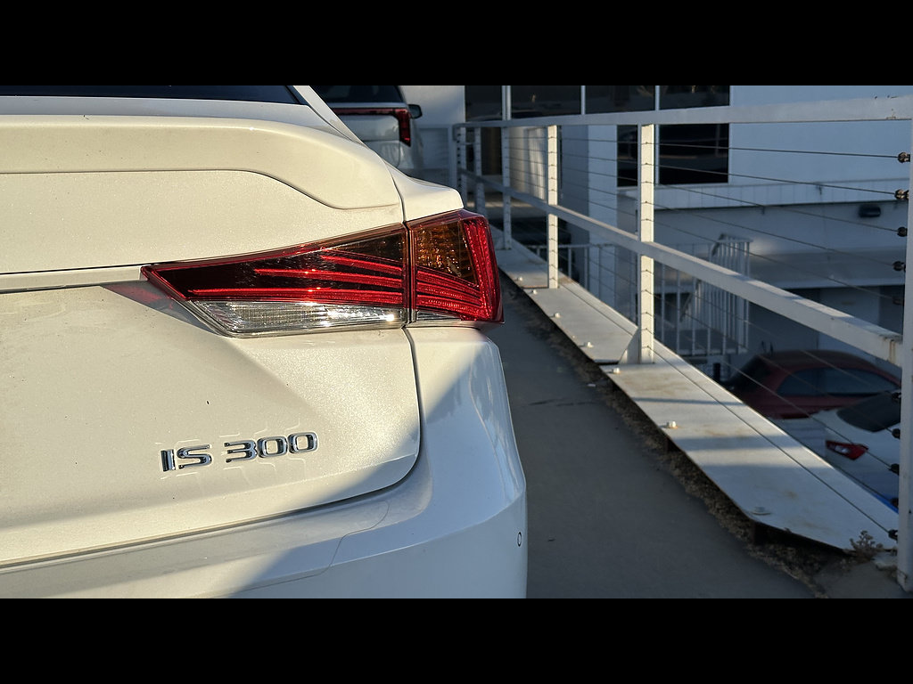 Used 2020 Lexus IS 300 F Sport w/ F Sport Package RWD image 12