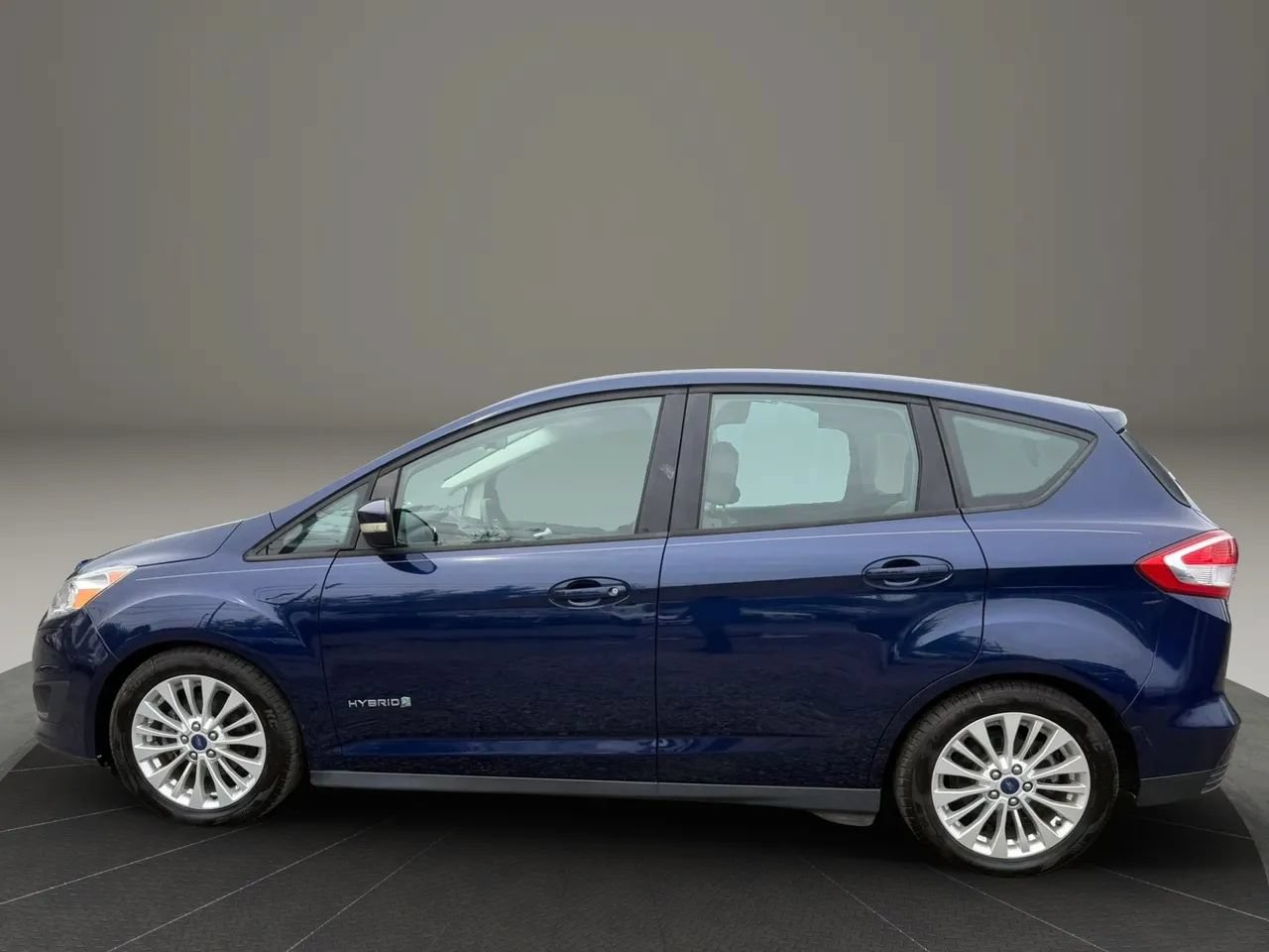 Used 2017 Ford C-MAX SE FWD image 8