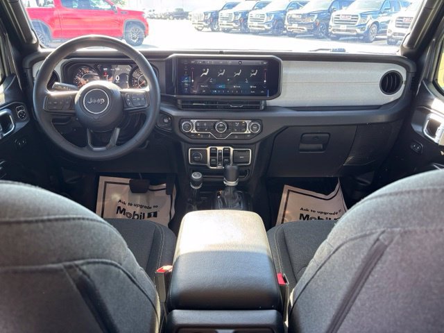 Used 2024 Jeep Gladiator Sport AWD/4WD image 22