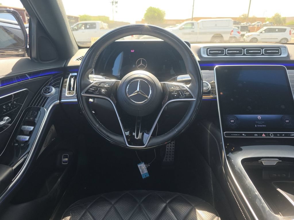 Used 2021 Mercedes-Benz S 580 4MATIC Sedan w/ AMG Line image 4