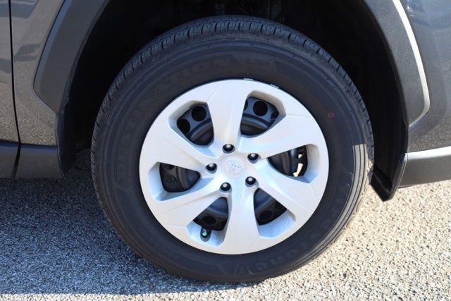 Used 2024 Toyota RAV4 LE image 10