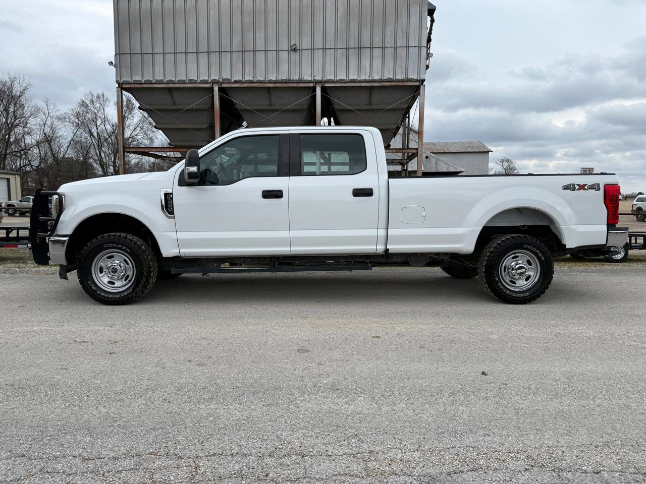 Used 2019 Ford F250 XL w/ Power Equipment Group image 2