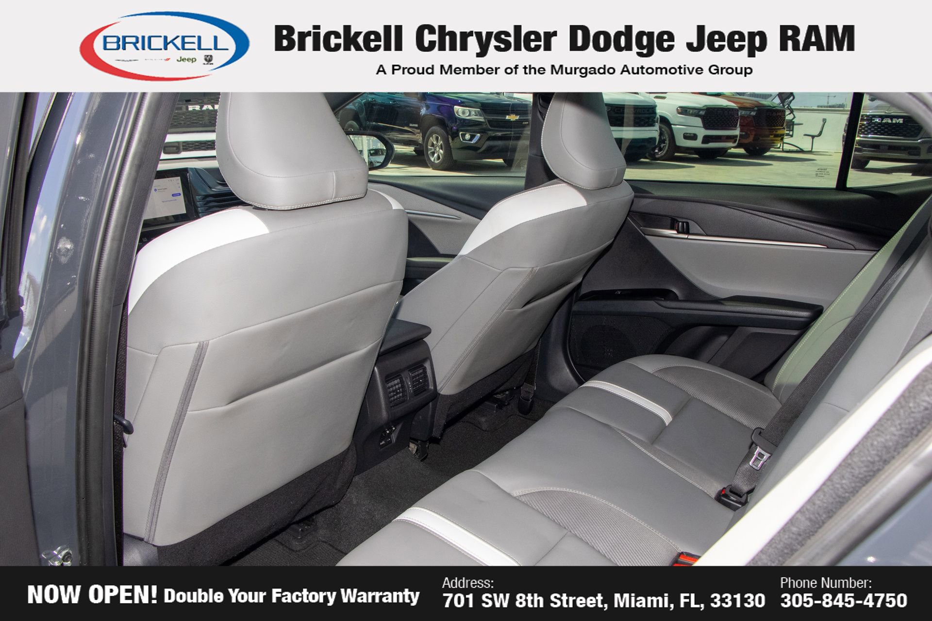 Used 2025 Toyota Camry SE FWD image 14