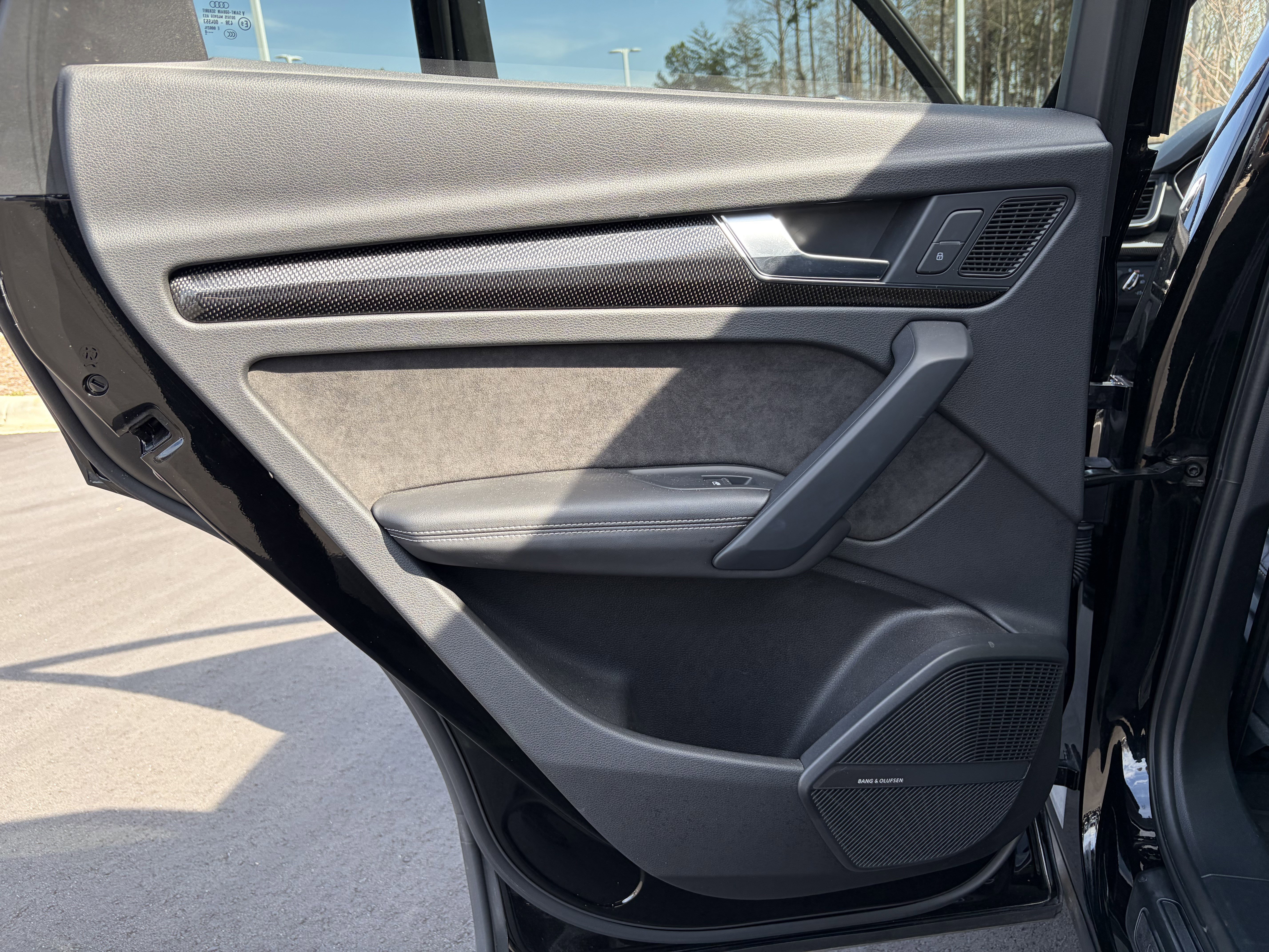 Used 2018 Audi SQ5 Premium Plus w/ Navigation Package image 28