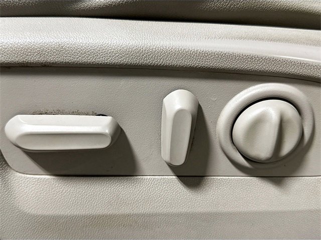 Used 2019 Chevrolet Silverado 1500 LTZ image 18