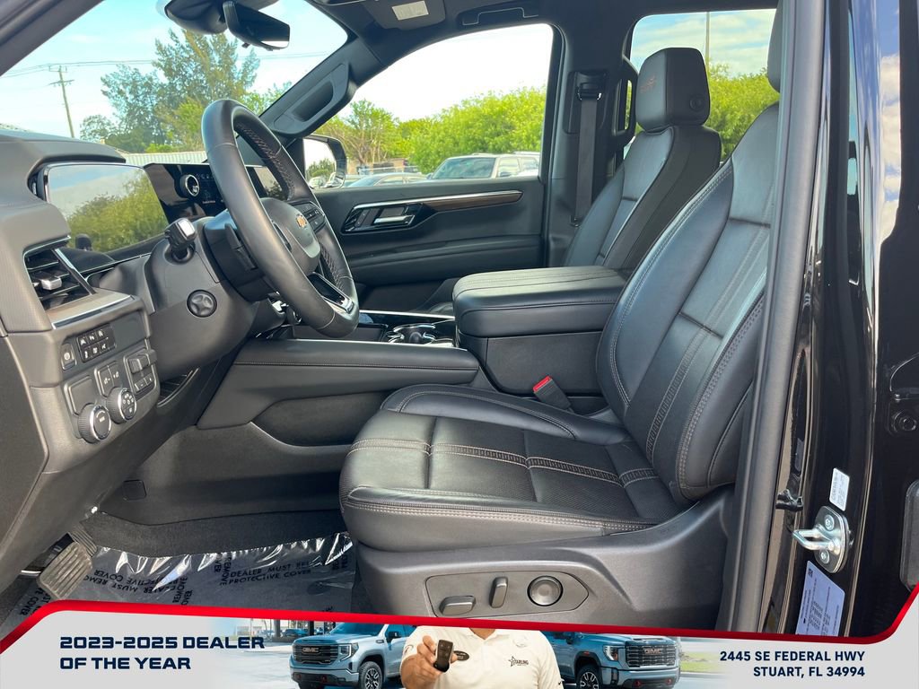 Used 2025 Chevrolet Suburban High Country w/ Sun And Tow Package image 9