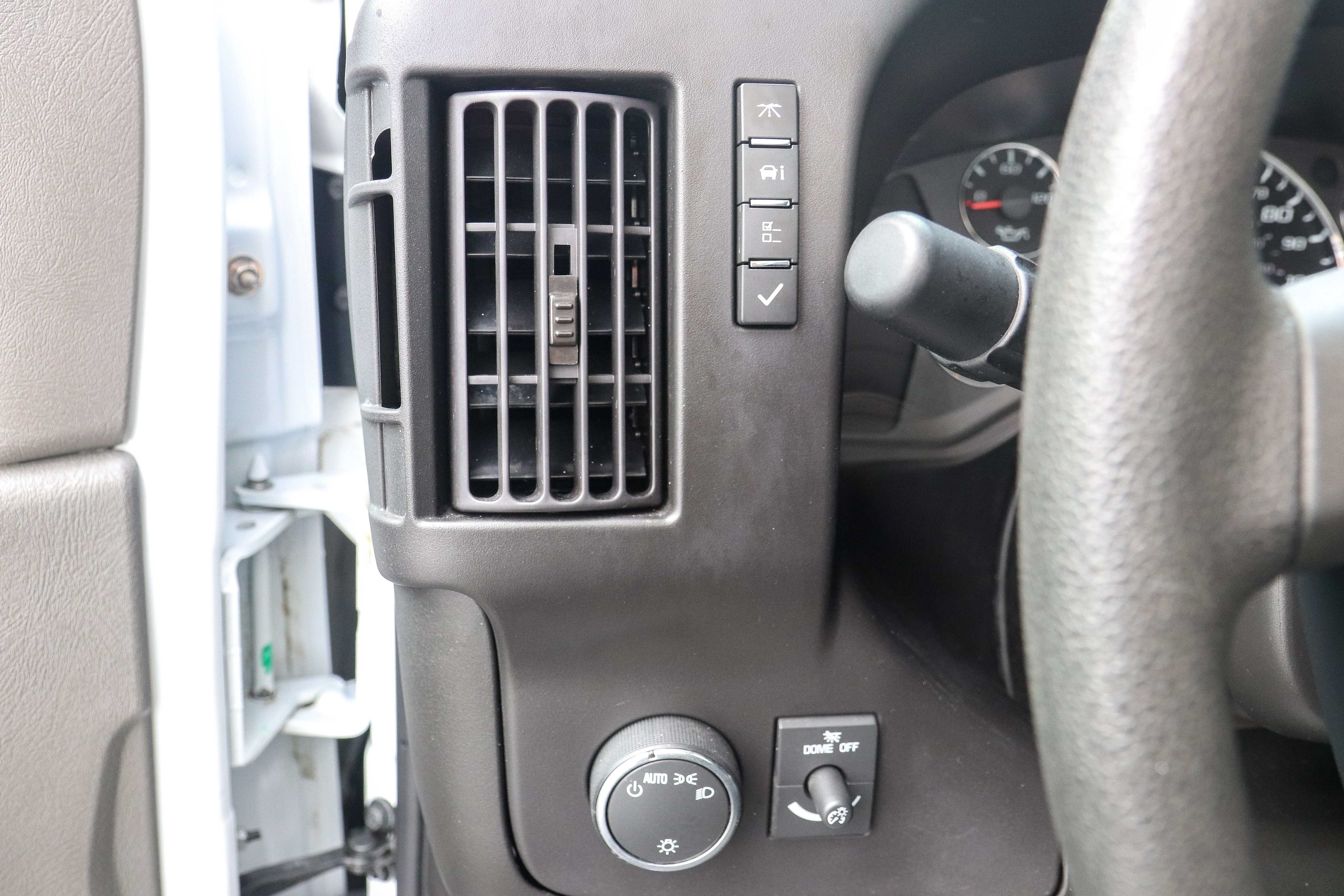 Used 2024 Chevrolet Express 3500 w/ Power Convenience Package RWD image 20