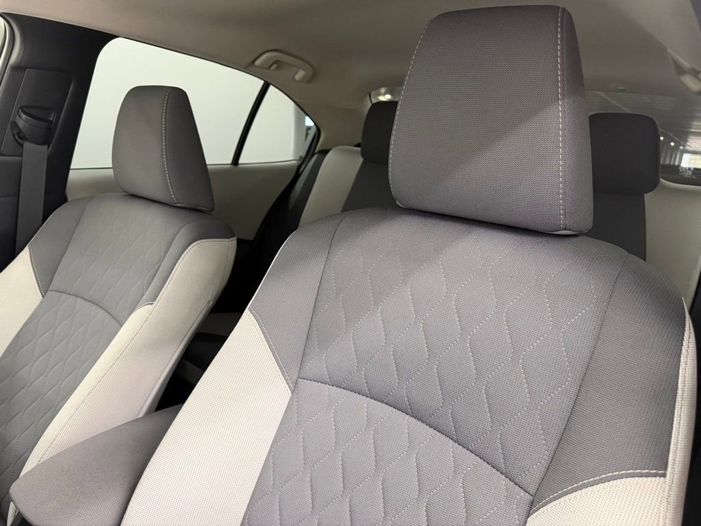 Used 2024 Toyota Corolla LE w/ LE Convenience Package image 20