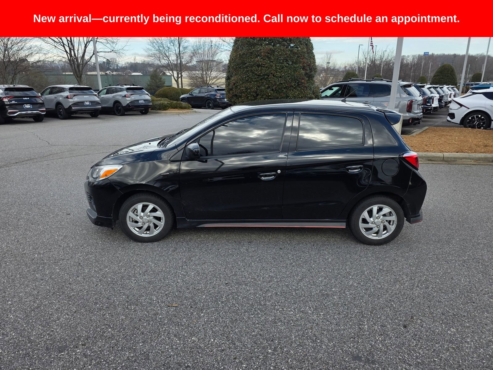 Used 2023 Mitsubishi Mirage LE image 2