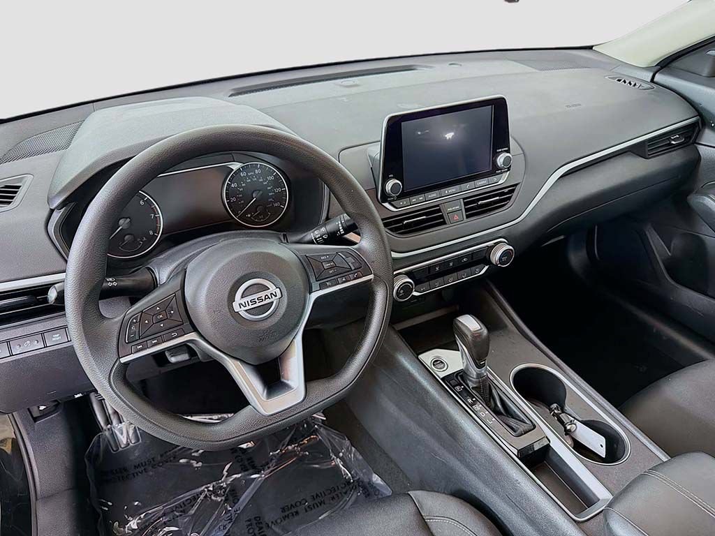 Used 2022 Nissan Altima 2.5 SV FWD image 17
