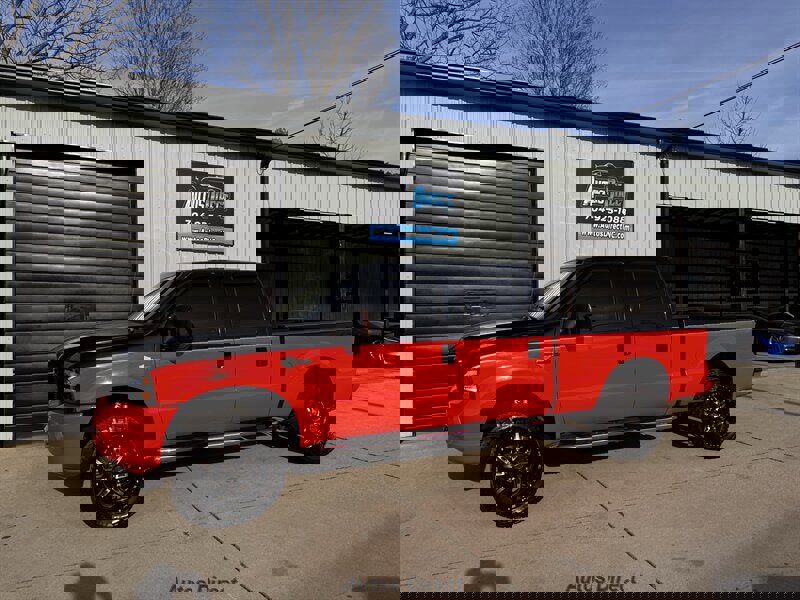 Used 2004 Ford F250 Harley-Davidson image 3