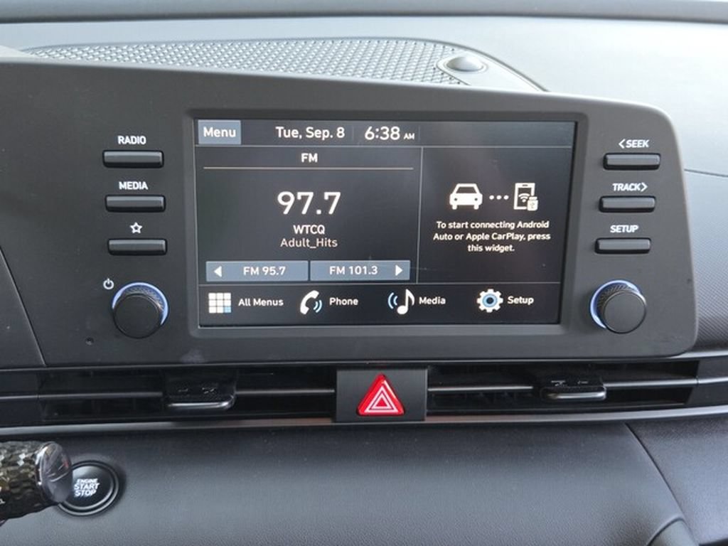 Used 2026 Hyundai Elantra Sport FWD image 21