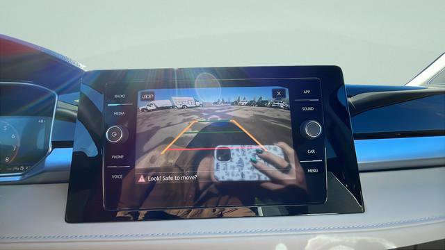 New 2026 Volkswagen Taos SE image 27