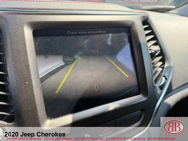 Used 2020 Jeep Cherokee Trailhawk w/ Cold Weather Group AWD/4WD image 24