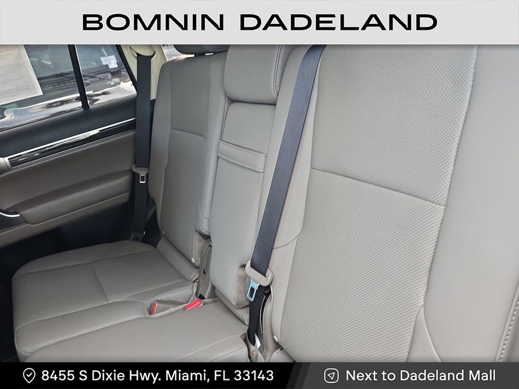 Used 2022 Lexus GX 460 Premium image 11