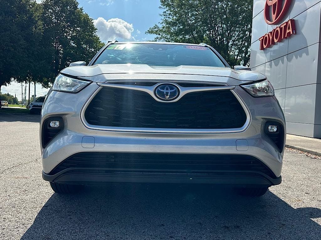 Certified 2020 Toyota Highlander XLE AWD/4WD image 8