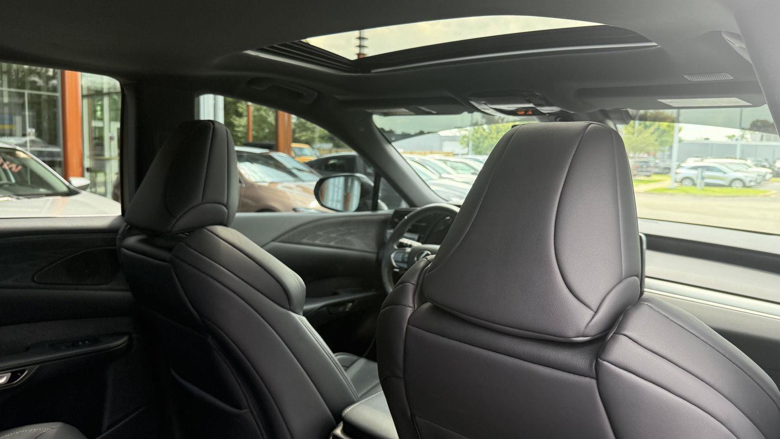 Used 2023 Lexus RX 350 F Sport w/ Cold Area Package AWD/4WD image 25