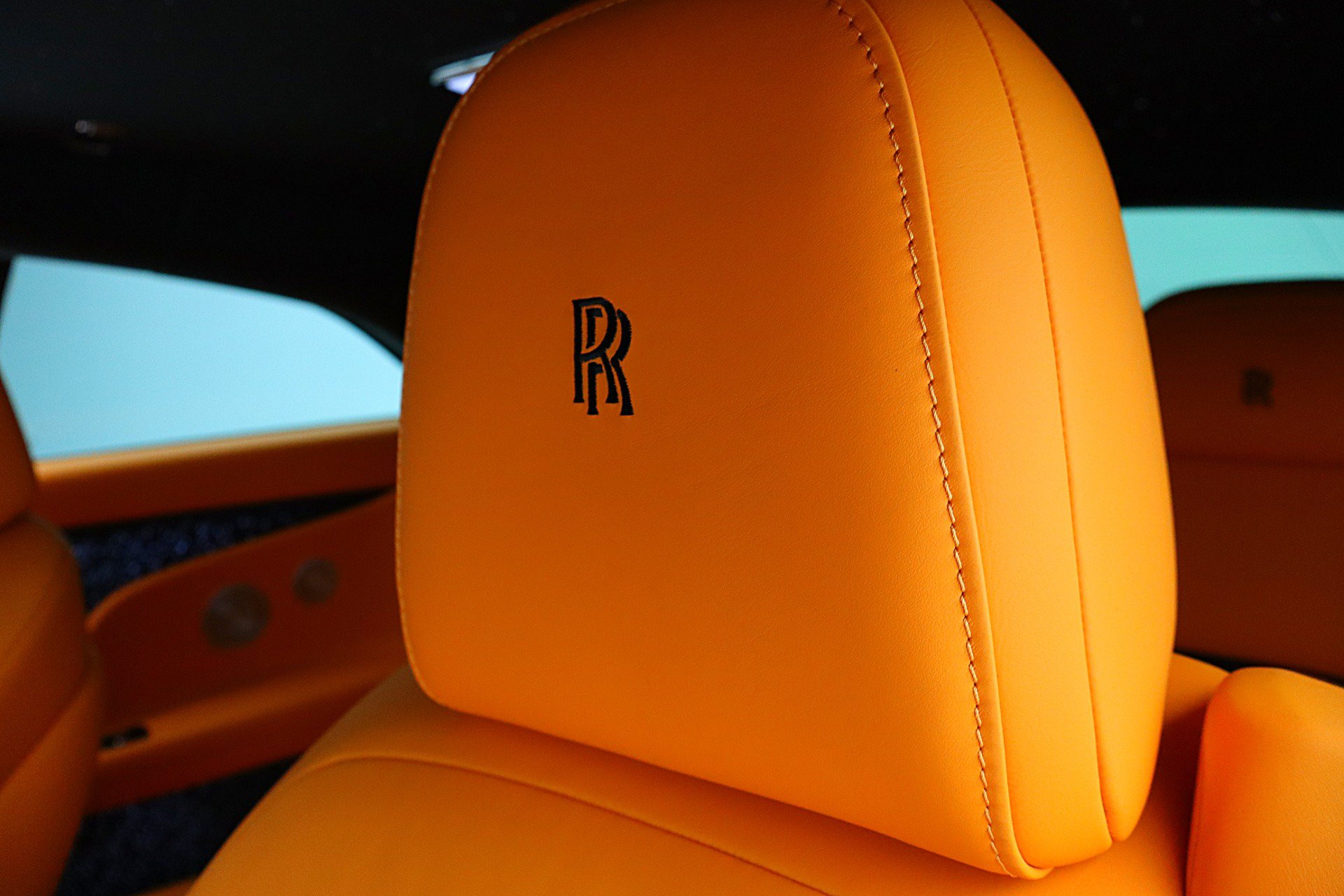 Used 2026 Rolls-Royce Spectre AWD/4WD image 31